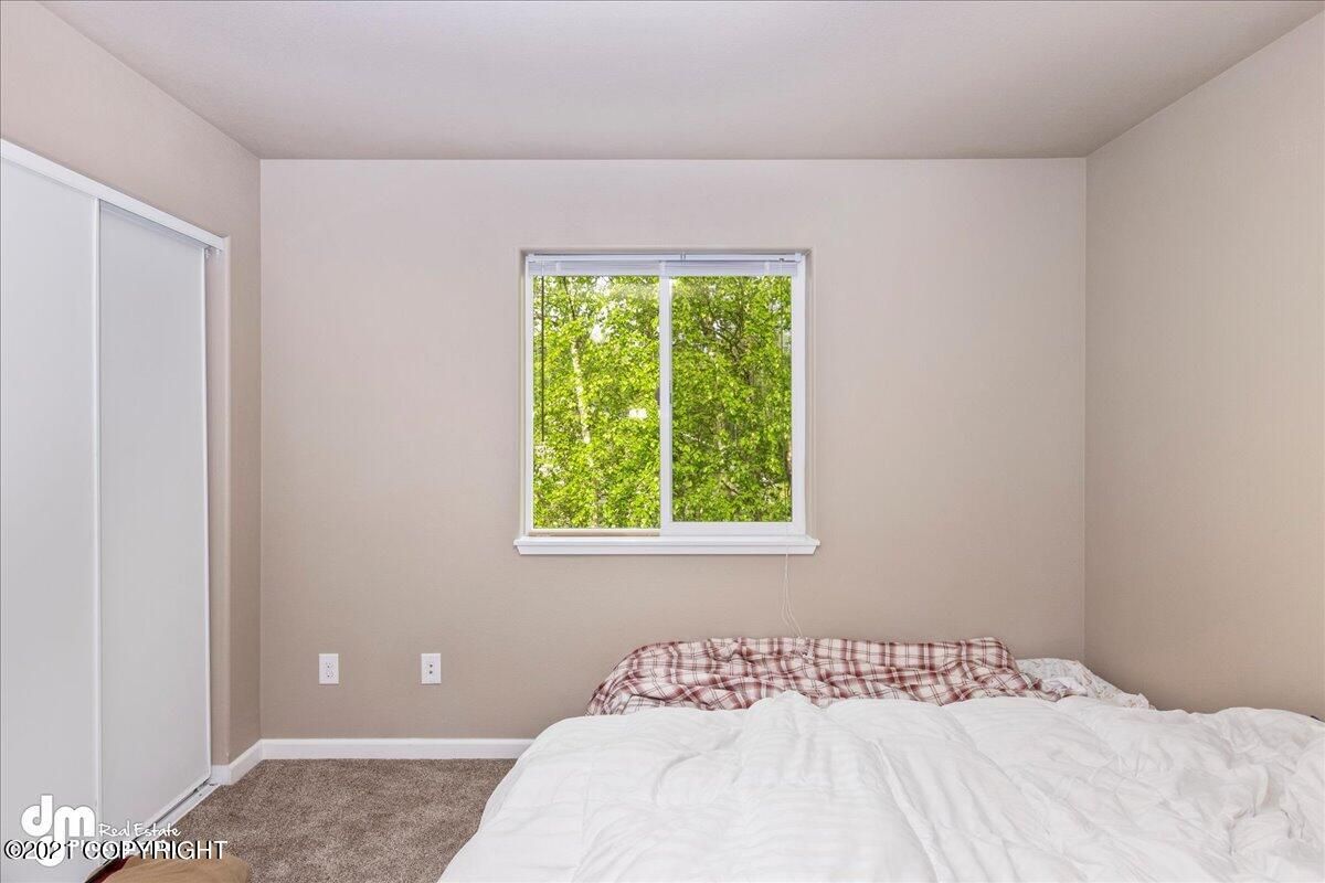 4001 E Ruth Dr, Wasilla, AK 99654